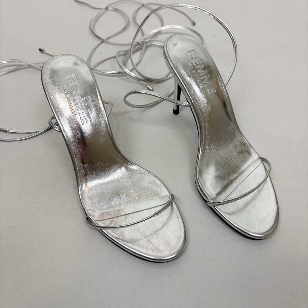 FEMME LA 3.0 Barely There Sandal in Plata Size 36 - Picture 2 of 14
